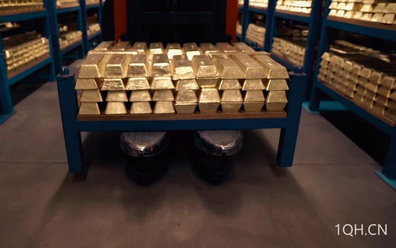 爆冷非农强化美联储降息预期，金价刷新历史高位逼近3600，今年迄今已飙升37%